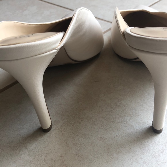 Shoes - Picture 3 of 11